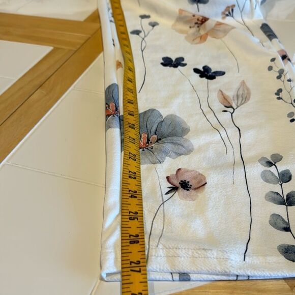 Gorgeous Beachy Tropical Women’s Floral Pants Size 1X - Picture 4 of 7
